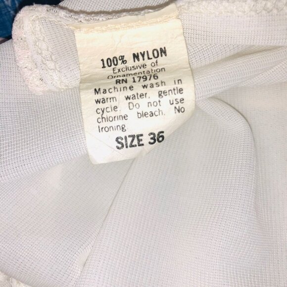 Vintage Womens M Full Slip Ivory Nylon Lace V Neck - Picture 10 of 10